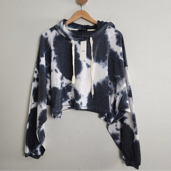Tie-Dye Cropped Hoodie - Black and White (SIZE XS,M,L,XL) - Picture 1 of 1